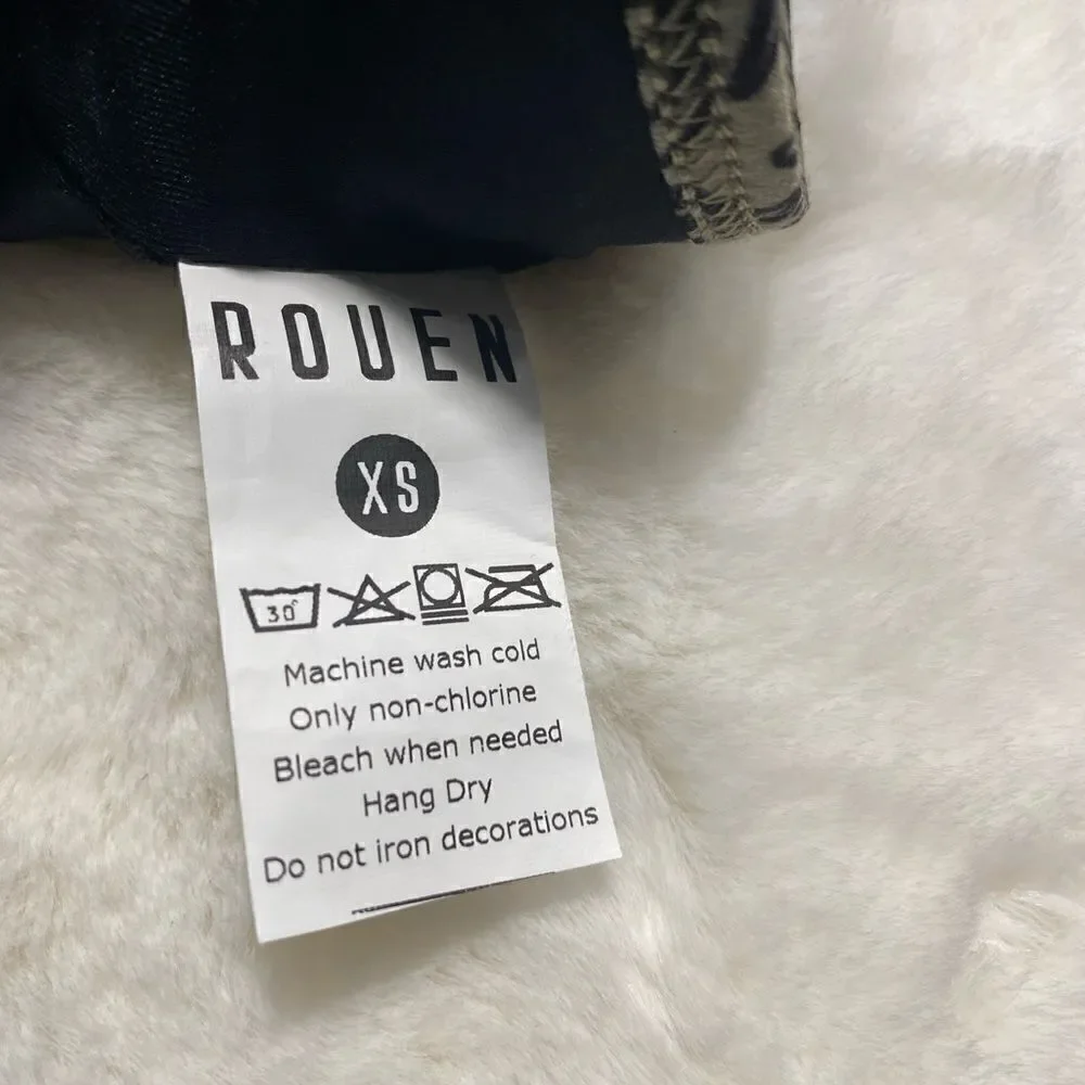 NWT Rouen Crush Goals sports Bra. Size XS.